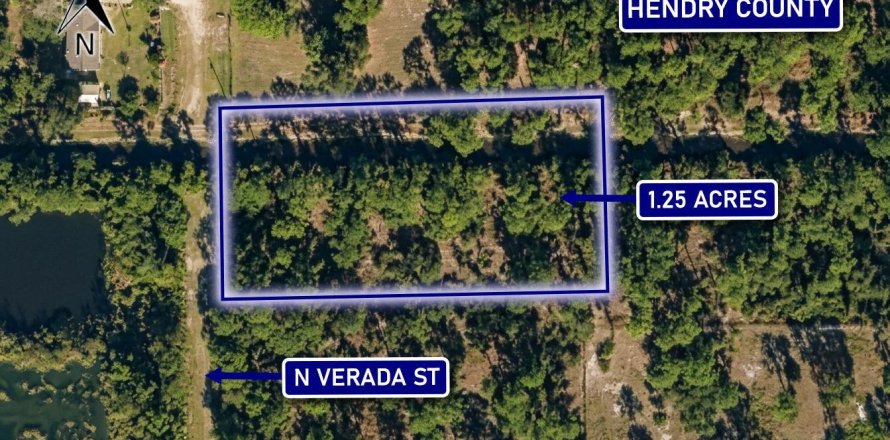 Commercial property in Clewiston, Florida № 2247209