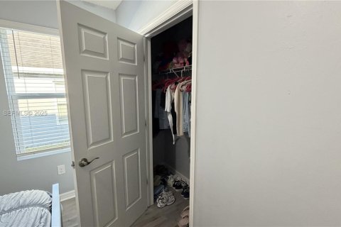 Villa ou maison à vendre à Lehigh Acres, Floride: 3 chambres № 2063025 - photo 2