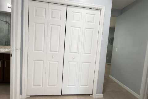 Villa ou maison à vendre à Lehigh Acres, Floride: 3 chambres № 2063025 - photo 12