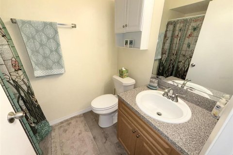 Condo in Saint Petersburg, Florida, 2 bedrooms  № 2205549 - photo 26