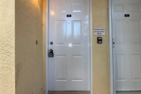 Condo in Saint Petersburg, Florida, 2 bedrooms  № 2205549 - photo 4