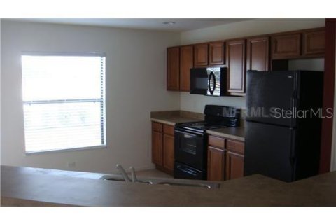 Adosado en alquiler en Brandon, Florida, 3 dormitorios, 154.68 m2 № 1813326 - foto 4