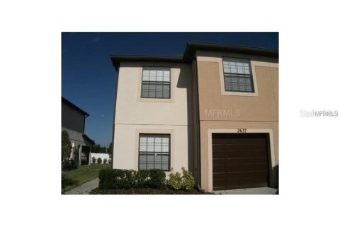 Adosado en alquiler en Brandon, Florida, 3 dormitorios, 154.68 m2 № 1813326 - foto 1