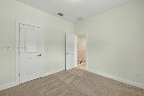 Adosado en alquiler en Jensen Beach, Florida, 3 dormitorios № 1983747 - foto 23