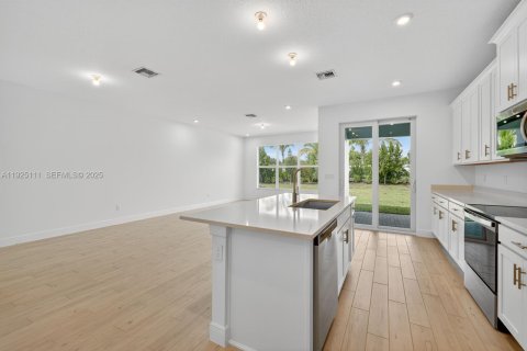 Adosado en alquiler en Jensen Beach, Florida, 3 dormitorios № 1983747 - foto 13