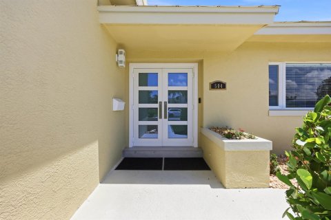 Villa ou maison à vendre à North Palm Beach, Floride: 3 chambres, 191.94 m2 № 2088094 - photo 2
