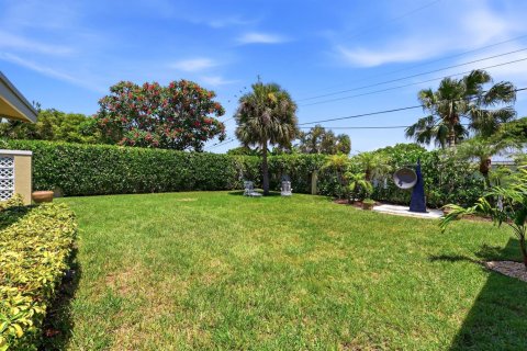 Villa ou maison à vendre à North Palm Beach, Floride: 3 chambres, 191.94 m2 № 2088094 - photo 21