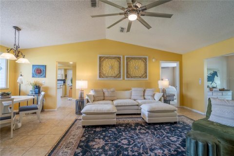 Villa ou maison à vendre à Ocala, Floride: 3 chambres, 142.33 m2 № 2226198 - photo 5