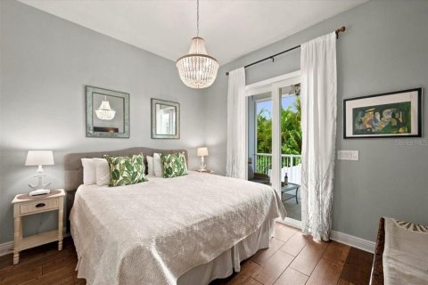 Villa ou maison à vendre à Bradenton Beach, Floride: 6 chambres, 249.72 m2 № 2297000 - photo 10