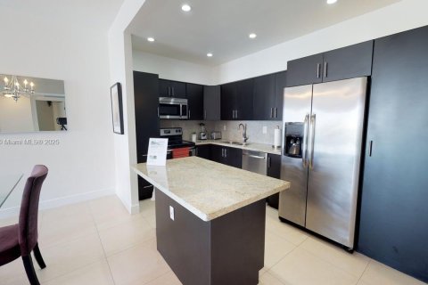 Condo in Sunny Isles Beach, Florida, 1 bedroom  № 1979825 - photo 5