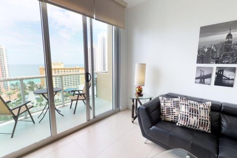 Condo in Sunny Isles Beach, Florida, 1 bedroom  № 1979825 - photo 10