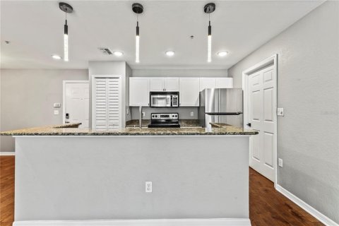 Condominio en venta en Tampa, Florida, 2 dormitorios, 110 m2 № 1581859 - foto 8