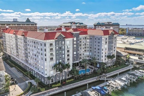 Condominio en venta en Tampa, Florida, 2 dormitorios, 110 m2 № 1581859 - foto 1