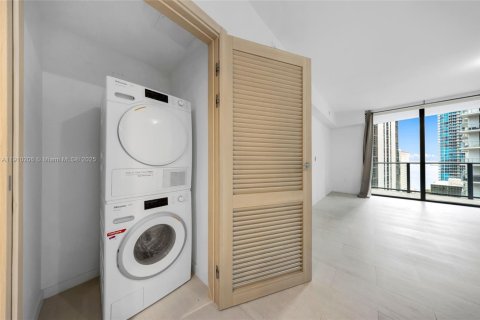 Copropriété à louer à Miami, Floride: 1 chambre, 77.02 m2 № 1966426 - photo 15