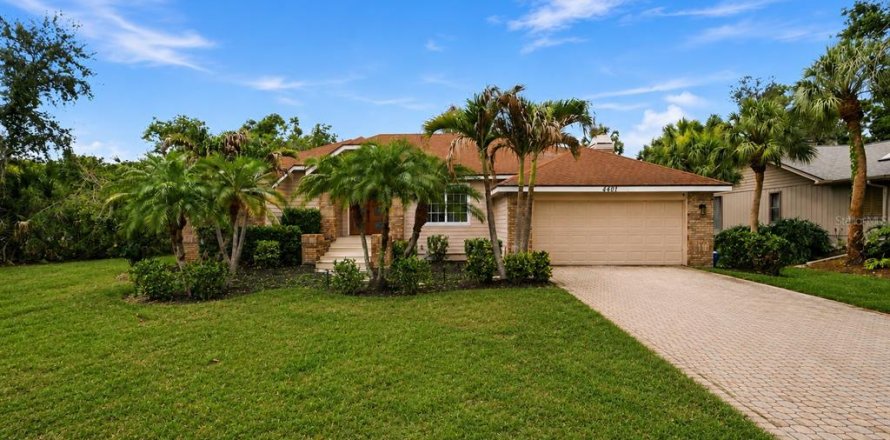House in Sarasota, Florida 3 bedrooms, 175.96 sq.m. № 2100676