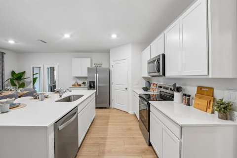 Villa ou maison à vendre à Spring Hill, Floride: 4 chambres, 169.83 m2 № 2408291 - photo 12