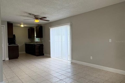 Apartamento en alquiler en Sanford, Florida, 2 dormitorios, 69.68 m2 № 1875882 - foto 3