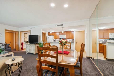 Condo in Palm Harbor, Florida, 2 bedrooms № 2127986 - photo 15