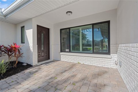 Casa en venta en Madeira Beach, Florida, 3 dormitorios, 187.66 m2 № 1597411 - foto 12