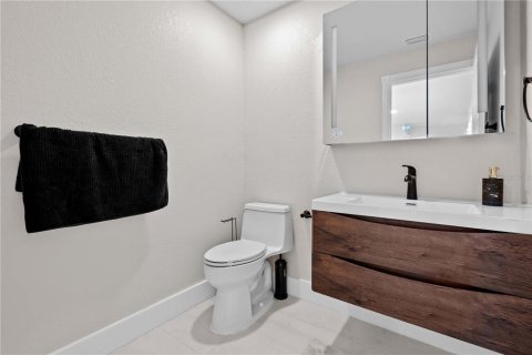 Casa en venta en Madeira Beach, Florida, 3 dormitorios, 187.66 m2 № 1597411 - foto 21