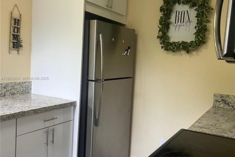 Купить кондоминиум в Хомстед, Флорида 2 спальни, 80.17м2, № 1988232 - фото 4