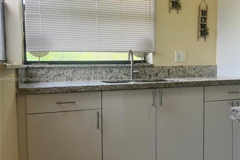 Купить кондоминиум в Хомстед, Флорида 2 спальни, 80.17м2, № 1988232 - фото 12