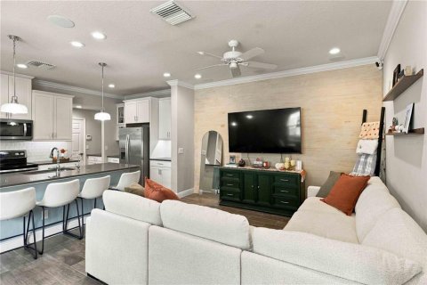 Townhouse in Lutz, Florida 4 bedrooms, 194.91 sq.m. № 2403601 - photo 8