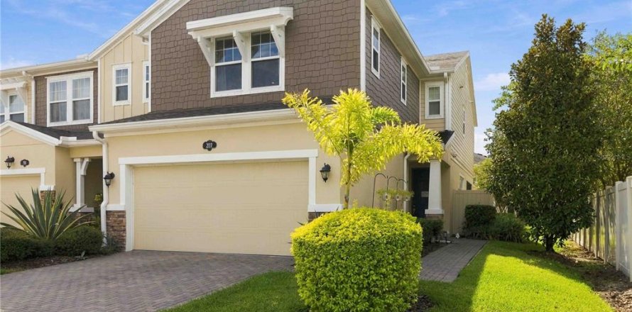 Townhouse in Lutz, Florida 4 bedrooms, 194.91 sq.m. № 2403601