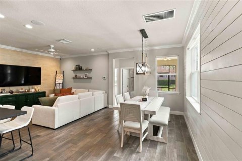 Townhouse in Lutz, Florida 4 bedrooms, 194.91 sq.m. № 2403601 - photo 3