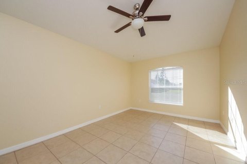 House in Kissimmee, Florida 4 bedrooms, 153.47 sq.m. № 2277816 - photo 8