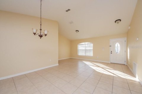 House in Kissimmee, Florida 4 bedrooms, 153.47 sq.m. № 2277816 - photo 4