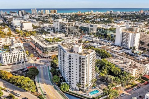 Condominio en alquiler en Miami Beach, Florida, 1 dormitorio, 76.18 m2 № 2003913 - foto 30