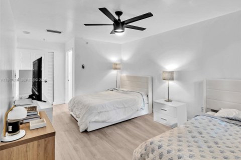 Condominio en alquiler en Miami Beach, Florida, 1 dormitorio, 76.18 m2 № 2003913 - foto 11