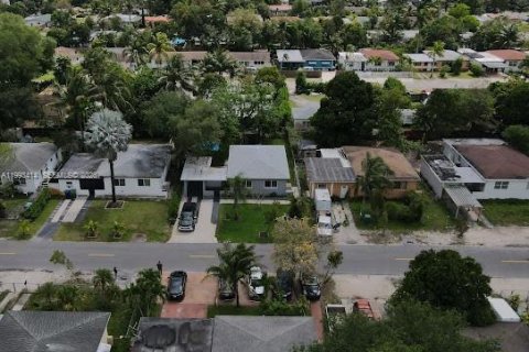Casa en venta en Miami, Florida, 3 dormitorios, 94.2 m2 № 2057193 - foto 21