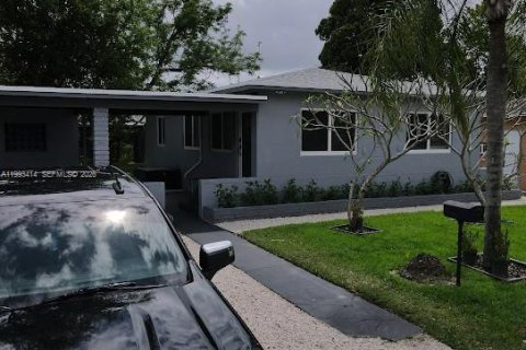 Casa en venta en Miami, Florida, 3 dormitorios, 94.2 m2 № 2057193 - foto 10