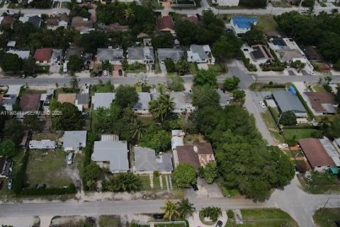 Casa en venta en Miami, Florida, 3 dormitorios, 94.2 m2 № 2057193 - foto 28