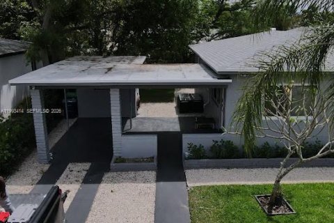 Casa en venta en Miami, Florida, 3 dormitorios, 94.2 m2 № 2057193 - foto 3