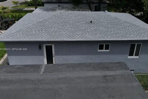 Casa en venta en Miami, Florida, 3 dormitorios, 94.2 m2 № 2057193 - foto 16