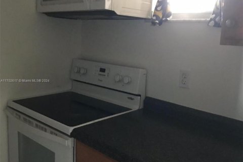 Купить кондоминиум в Майами-Бич, Флорида № 1957513 - фото 6