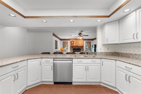 Casa en venta en Spring Hill, Florida, 3 dormitorios, 255.67 m2 № 1852671 - foto 8