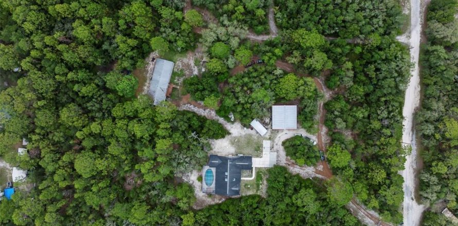 Casa en Spring Hill, Florida 3 dormitorios, 255.67 m2 № 1852671