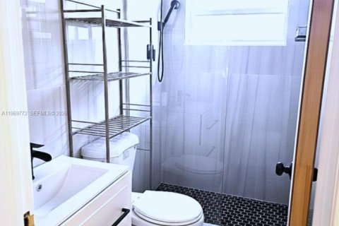 Commercial property in Hollywood, Florida 55.74 sq.m. № 2030697 - photo 6