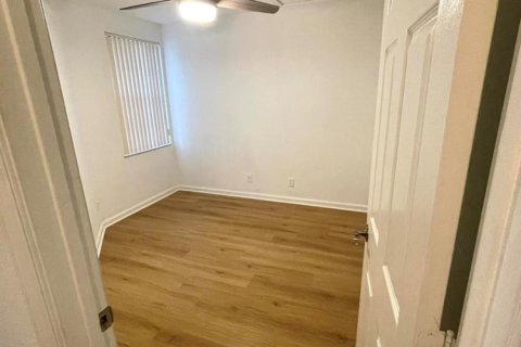 Touwnhouse à louer à West Palm Beach, Floride: 3 chambres, 123.47 m2 № 2401874 - photo 16