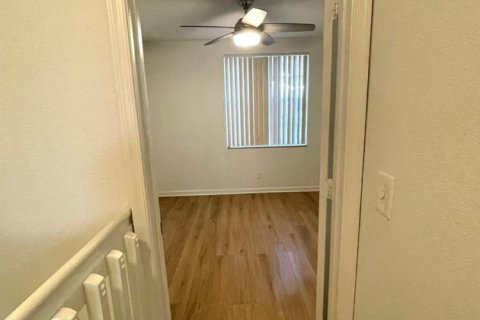 Touwnhouse à louer à West Palm Beach, Floride: 3 chambres, 123.47 m2 № 2401874 - photo 19