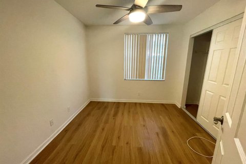 Touwnhouse à louer à West Palm Beach, Floride: 3 chambres, 123.47 m2 № 2401874 - photo 20