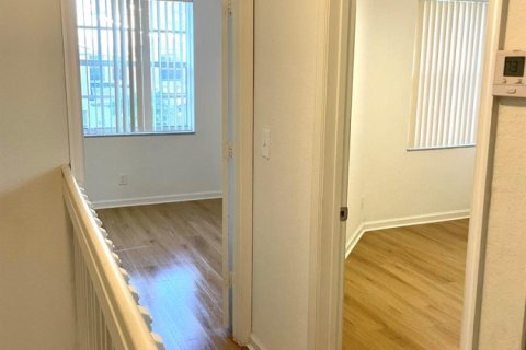 Touwnhouse à louer à West Palm Beach, Floride: 3 chambres, 123.47 m2 № 2401874 - photo 15