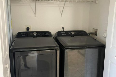 Touwnhouse à louer à West Palm Beach, Floride: 3 chambres, 123.47 m2 № 2401874 - photo 12