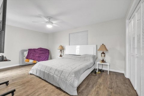 Immobilier commercial à vendre à Punta Gorda, Floride: 6 chambres, 338.26 m2 № 2316618 - photo 22