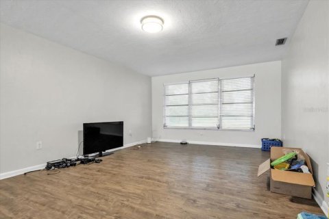 Immobilier commercial à vendre à Punta Gorda, Floride: 6 chambres, 338.26 m2 № 2316618 - photo 20