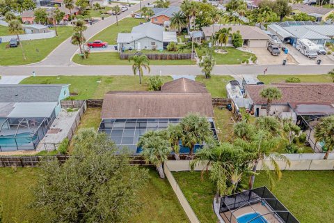 House in Apollo Beach, Florida 3 bedrooms, 133.13 sq.m. № 1919862 - photo 30